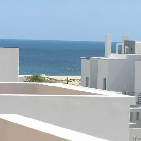 Casa de Férias Village *